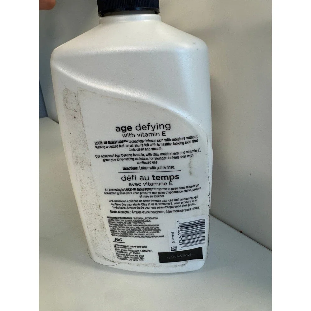 Olay Age Defying Body Wash with Vitamin E 30 fl oz Pump Bottle NEW